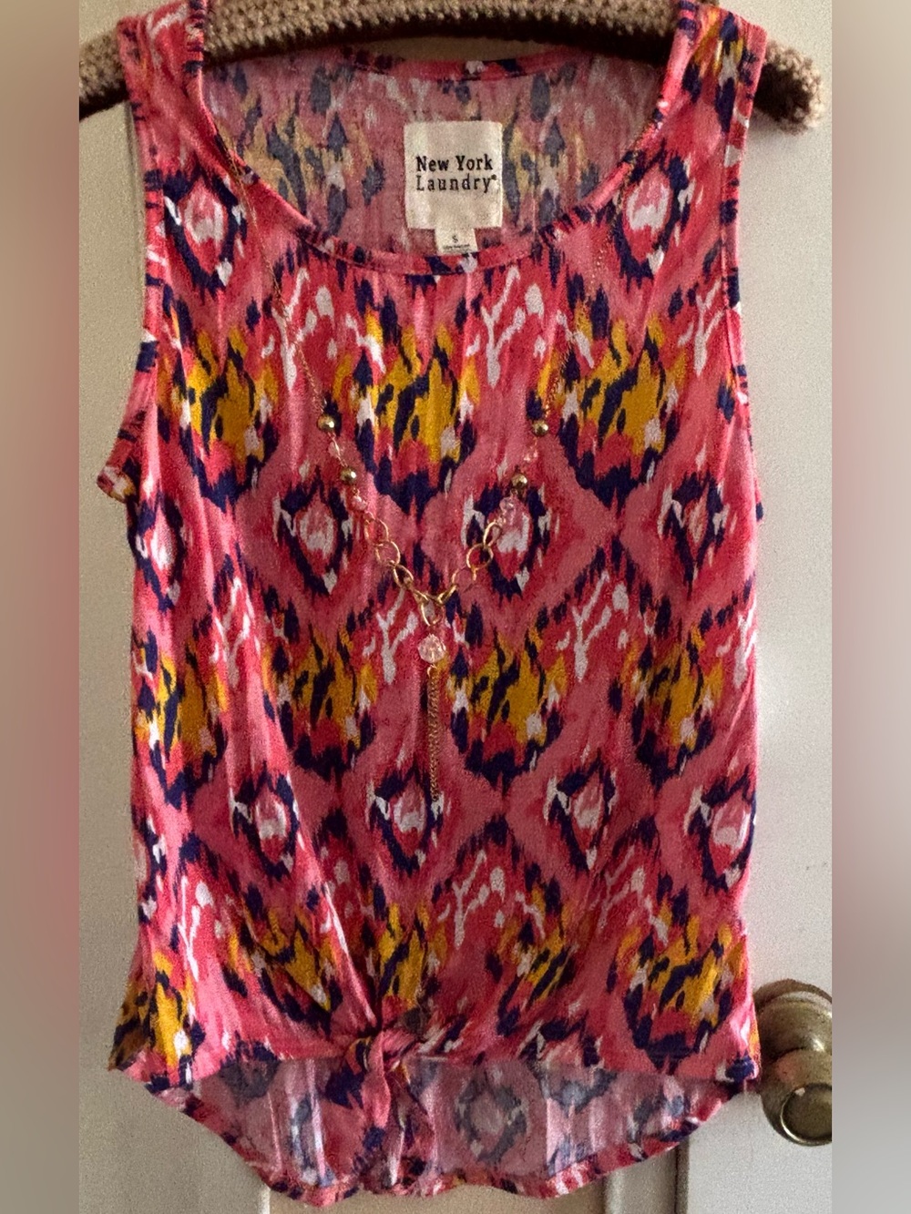 New York Laundry Pink Tank with Yellow & Navy Accents sz Small
